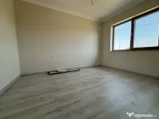 Casa 5 camere, 142mp, 300mp teren, despartita prin GARAJ in