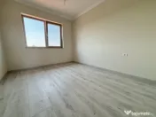 Casa 5 camere, 142mp, 300mp teren, despartita prin GARAJ in