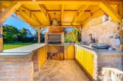 Vila moderna de familie cu 2 studiouri de vanzare | Comision 0% | 