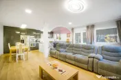 Vila moderna de familie cu 2 studiouri de vanzare | Comision 0% | 