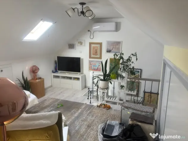 Casa parter + mansarda cu teren total 220 mp - Bragadiru!