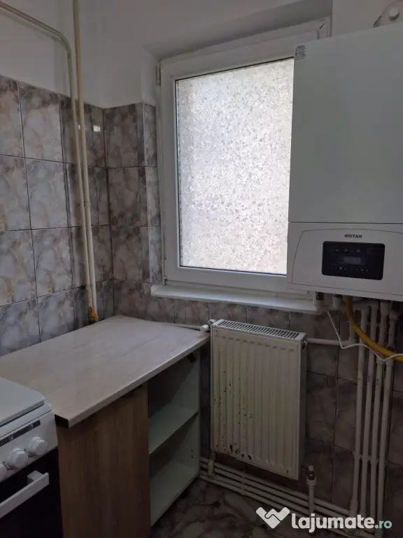 Etaj 1 - Garsoniera Dorobantilor - Mobilat Utilata. - Braila (Braila)