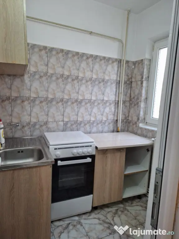 Etaj 1 - Garsoniera Dorobantilor - Mobilat Utilata. - Braila (Braila)