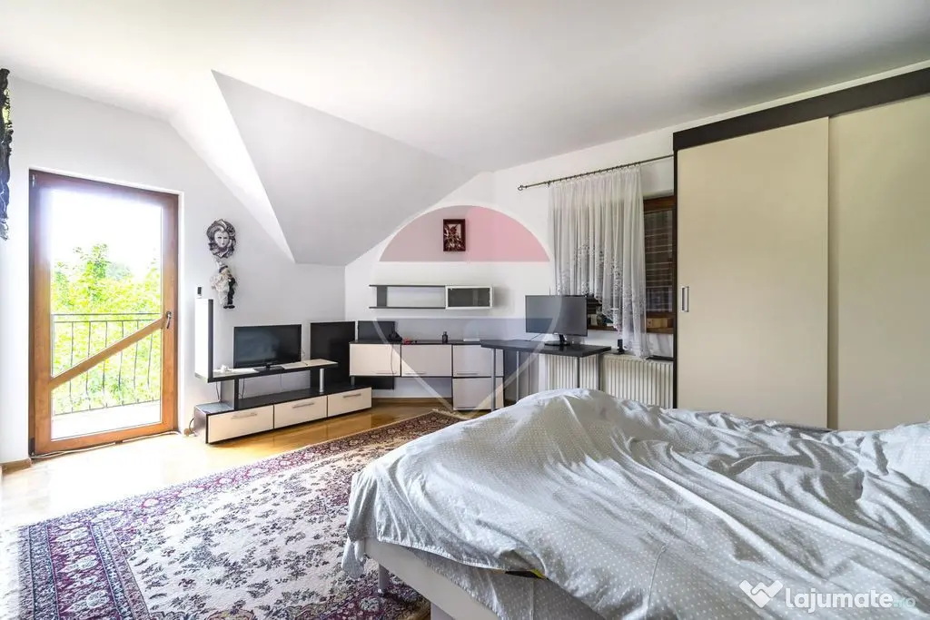 Casa / apartament |Cristian| 350 mp utili |1332 mp teren| Comision 0% - Cristian (Brasov)