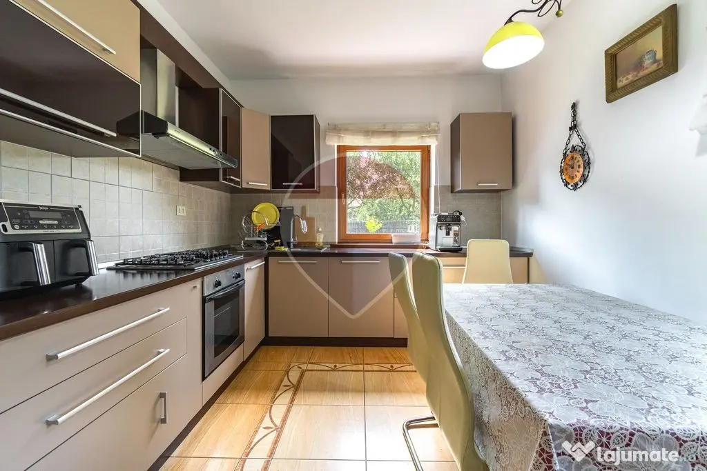 Casa / apartament |Cristian| 350 mp utili |1332 mp teren| Comision 0% - Cristian (Brasov)