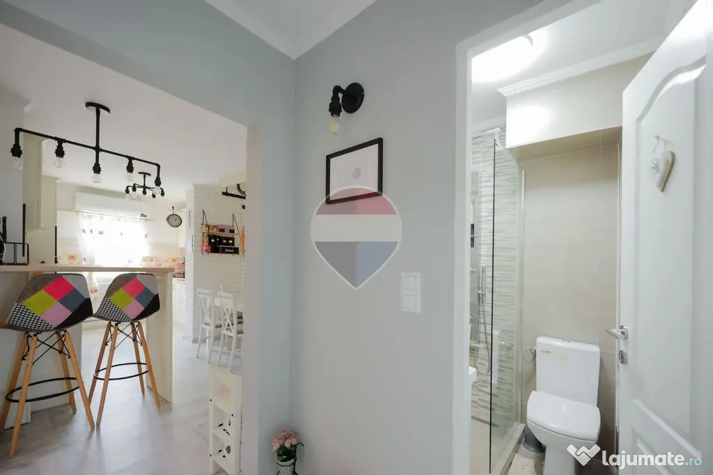 De vânzare apartament cu 3 camere în Oradea, zona Decebal - Oradea (Bihor)