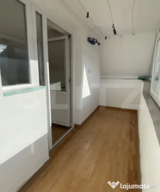 Vilă P+M cu 3 dormitoare, curte amenajată și utilități - Maracineni (Arges)