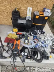 Vând aparat de sudură JASIC TIG200P PFC + set complet de scule și accesorii 