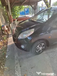 Auto chevrolet spark 2011