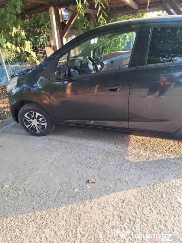 Auto chevrolet spark 2011 - Potmeltu (Dolj)