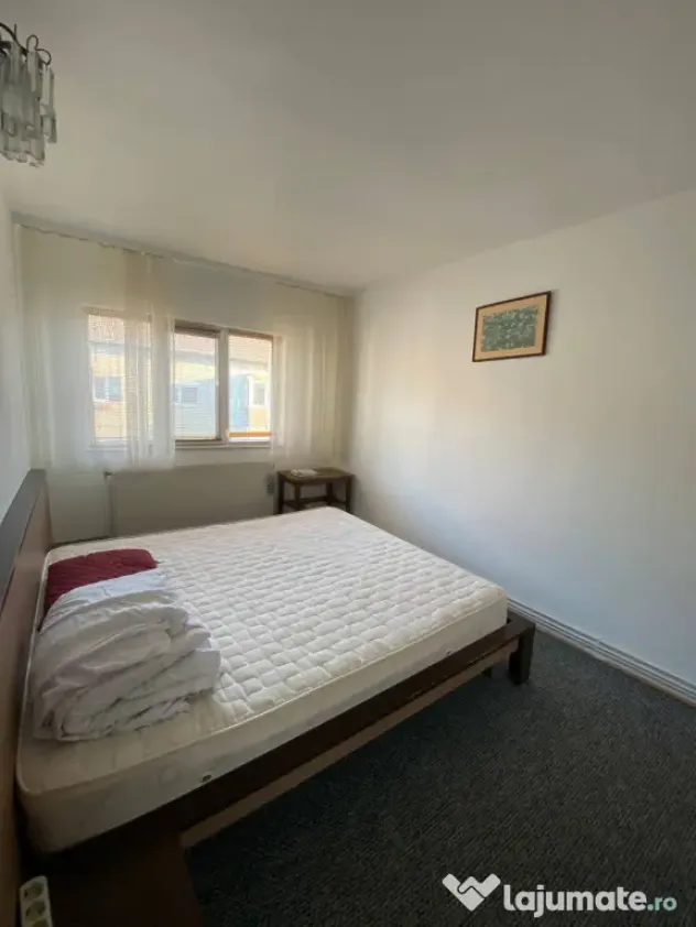 Looking for a flatmate (apartment for rent)