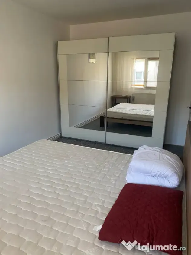 Looking for a flatmate (apartment for rent)