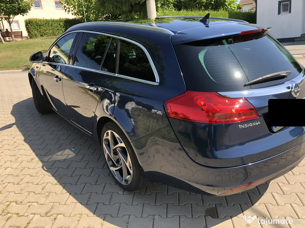 Opel Insignia Sports Tourer SW 2013