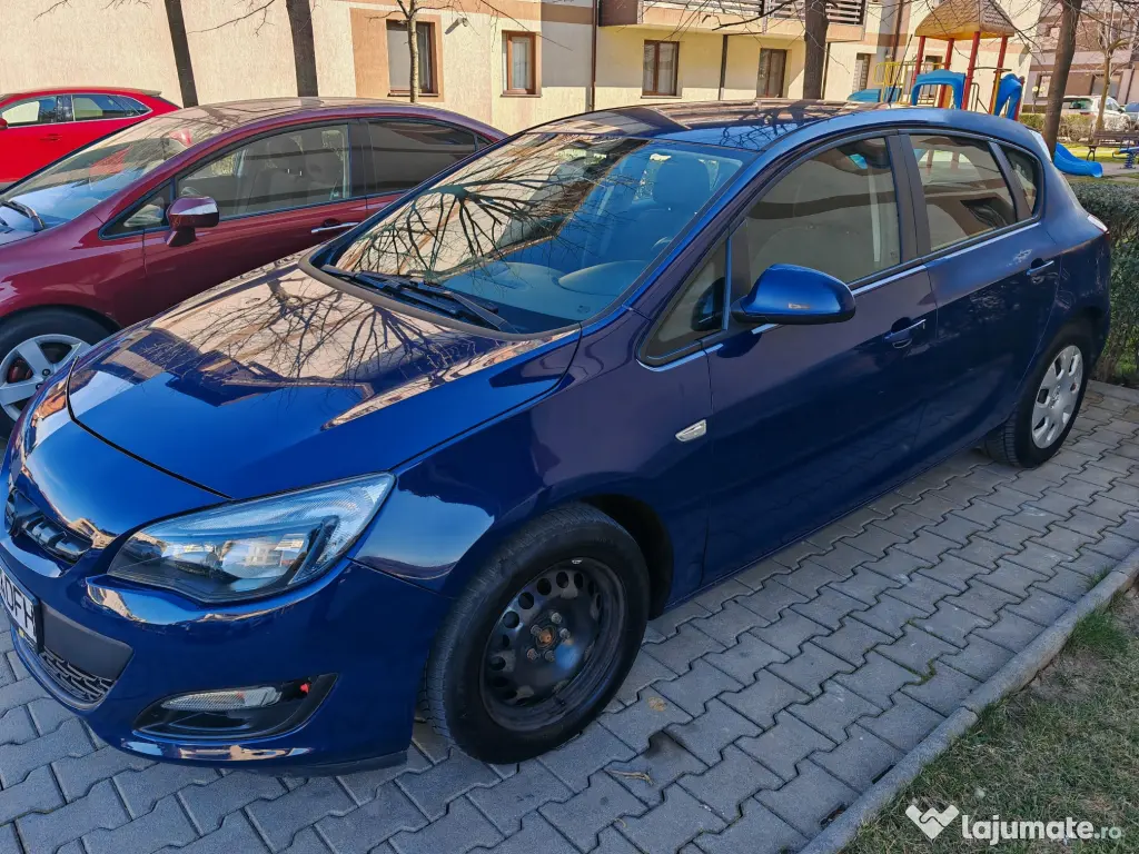 Vand Opel Astra J 2013 Benzina 1.4 Aspirat 155.650 km