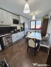 APARTAMENT DE 4 CAMERE DE VÂNZARE – BRAȘOV, ZONA STRĂZI 