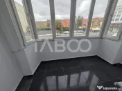 Apartament 70 mp semidecomandat 3 camere balcon 6 mp Bulevar 
