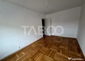 Apartament 70 mp semidecomandat 3 camere balcon 6 mp Bulevar 
