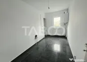 Apartament 70 mp semidecomandat 3 camere balcon 6 mp Bulevar 