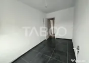 Apartament 70 mp semidecomandat 3 camere balcon 6 mp Bulevar 