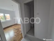 Apartament 70 mp semidecomandat 3 camere balcon 6 mp Bulevar 