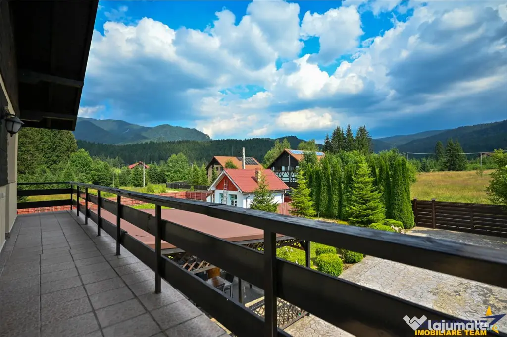 FILM!Resedinta cu farmec montan, domeniu de 1.700 mp,cadru s - Timisu de Sus (Brasov)