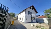 Vanzare Casa P+1E Bananai-Prundu teren 1363 mp 