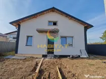 Casă individuală P+M cu scară suspendată din lemn și mansardă spațioasă – 118 mp