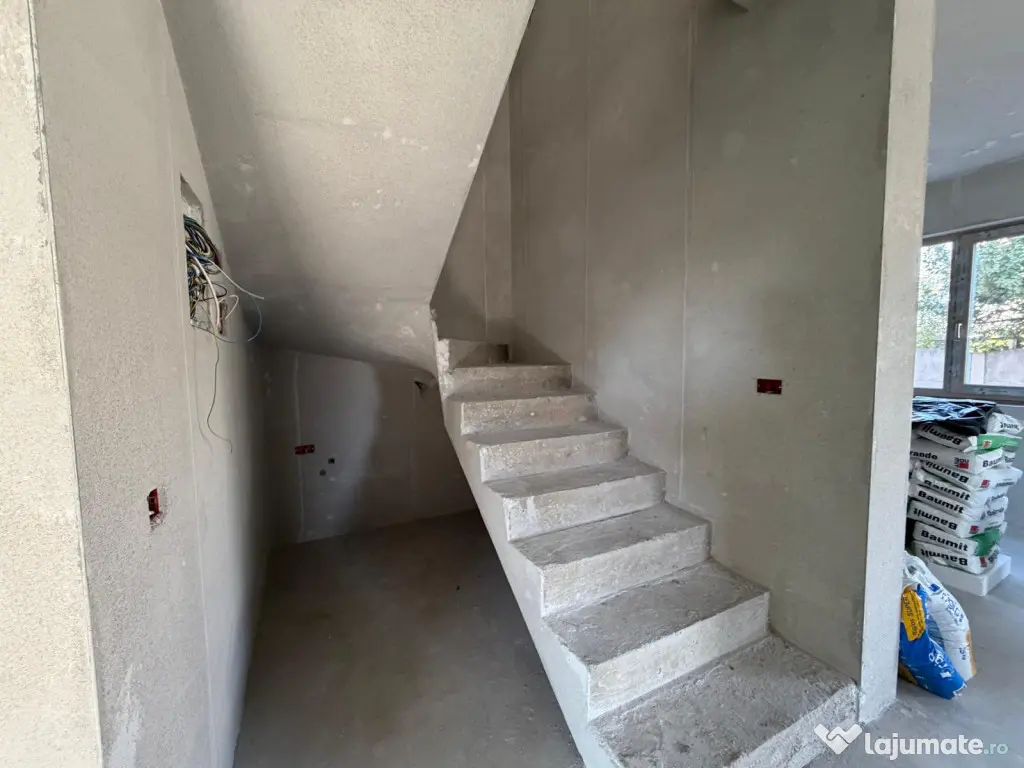 COMISION 0 | Duplex in Sacalaz | Toate utilitatile | Asfalt - Sacalaz (Timis)
