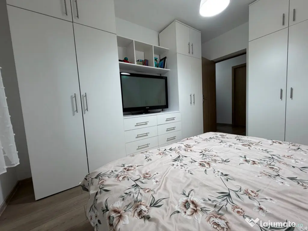 Casa individuala in Sacalaz | Piscina | Garaj | Teren 1000 m - Sacalaz (Timis)