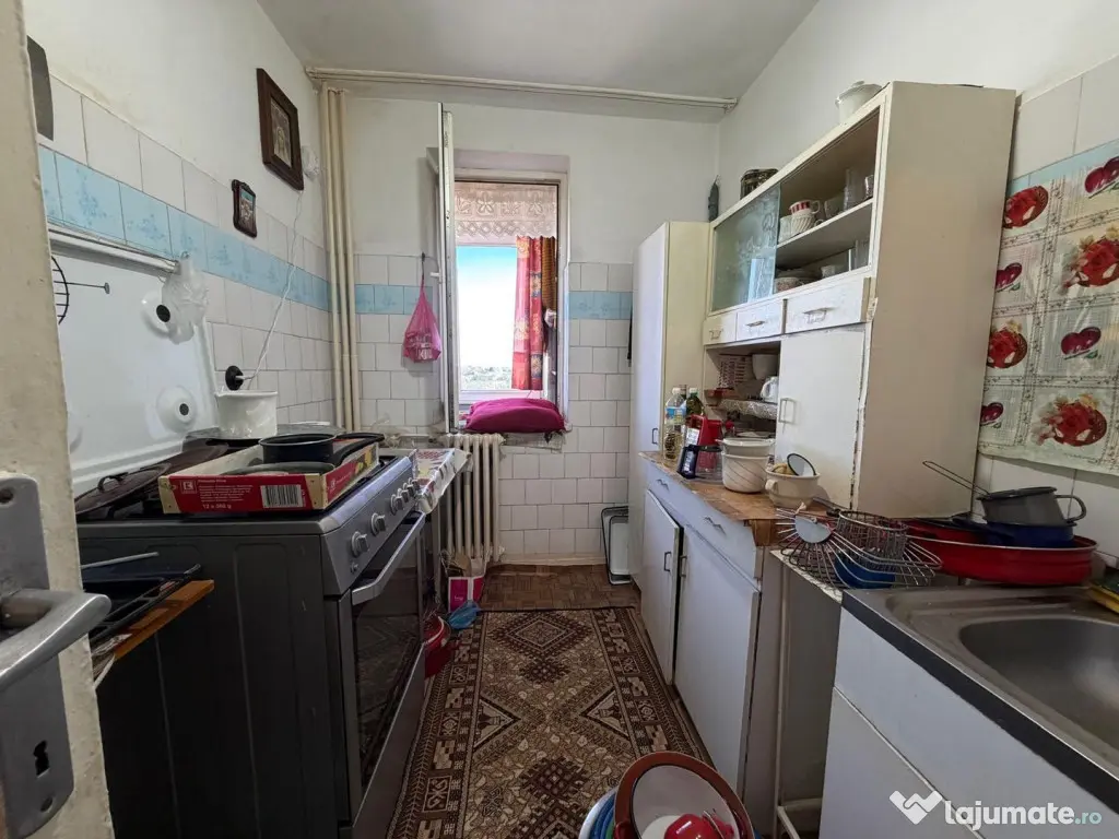 2 camere | etaj intermediar | zona excelenta | mobilat si ut - Timisoara (Timis)