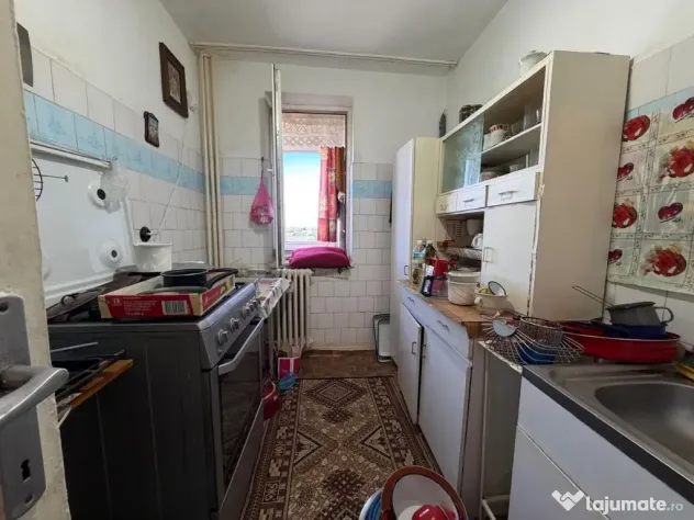 2 camere | etaj intermediar | zona excelenta | mobilat si ut - Timisoara (Timis)