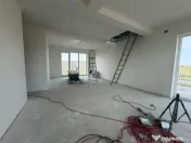 Triplex | 3 camere | Toate utilitatile | Asfalt | Parter + M 
