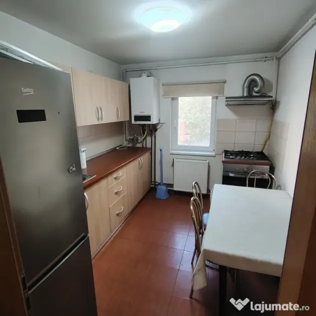 2 camere, etaj 1,Zona Soarelui