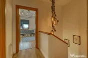 Casă modernă de închiriat în Otopeni, 4 camere, grădină,