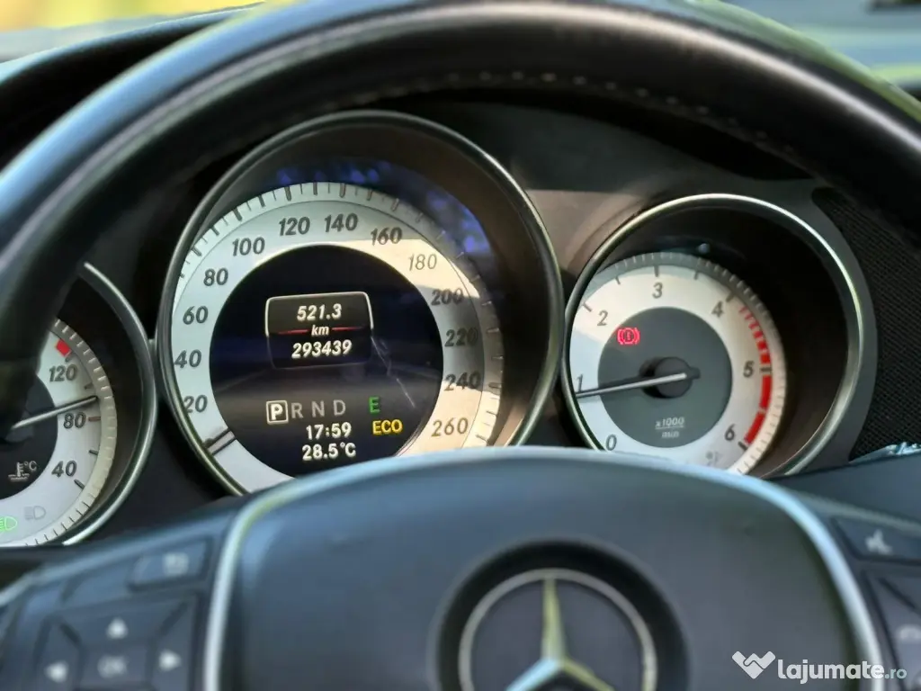 MERCEDES-BENZ C-Class 2013 — imagine 7