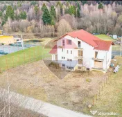 CASA de VACANTA cu Potential de Poveste/ PENSIUNE- Sambata de Sus! 