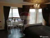 Casă / Vilă cu 9 camere de vânzare