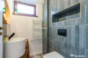 Casă / Vilă de vanzare cu 7 camere în Vatra Luminoasa, metrou, parc 