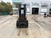 Motostivuitor Stivuitor Caterpillar GPL Diesel 1800 2500 3500 5000kg 
