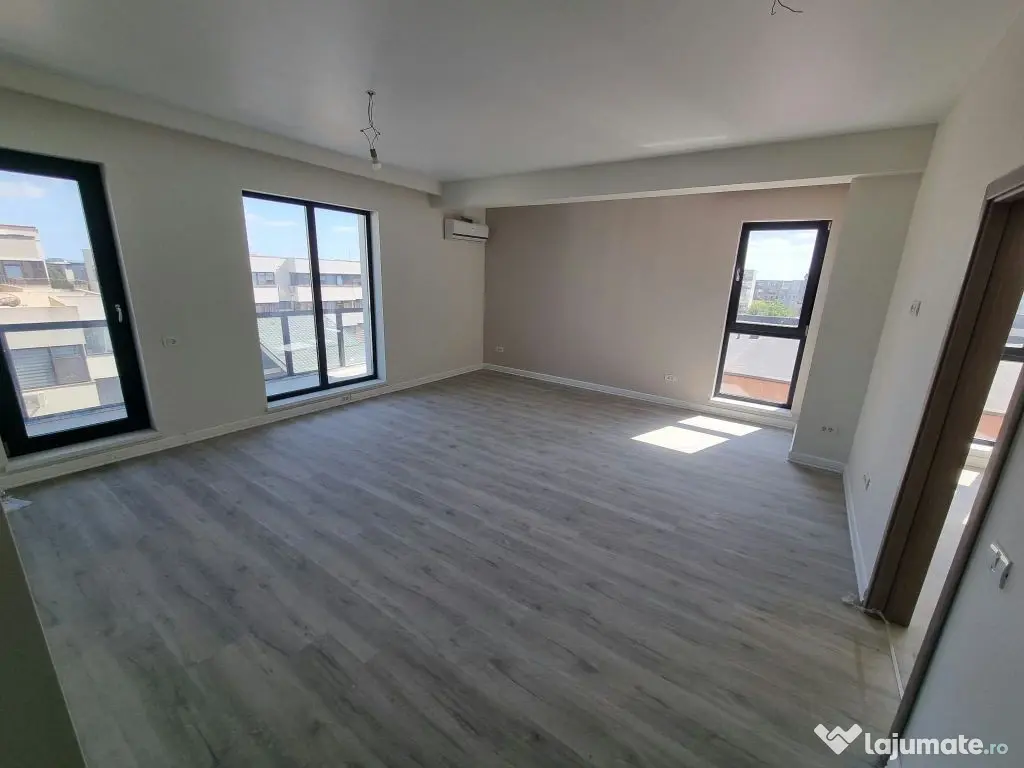 Tomis plus - apartament 3 camere cu loc de parcare inclus - Constanta (Constanta)