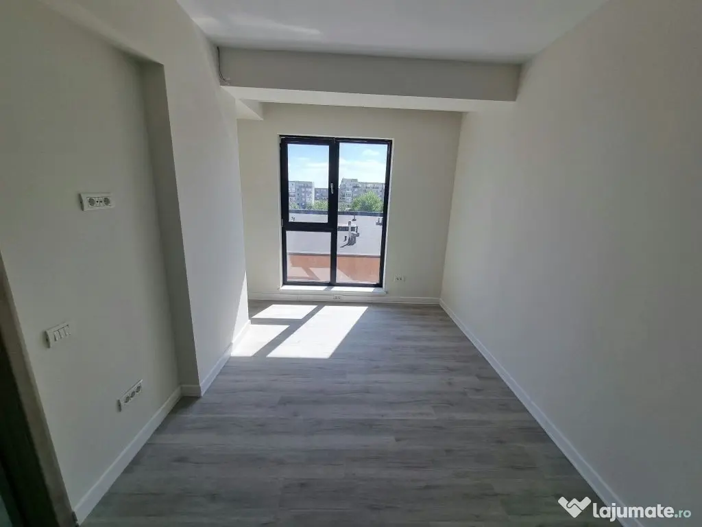Tomis plus - apartament 3 camere cu loc de parcare inclus - Constanta (Constanta)