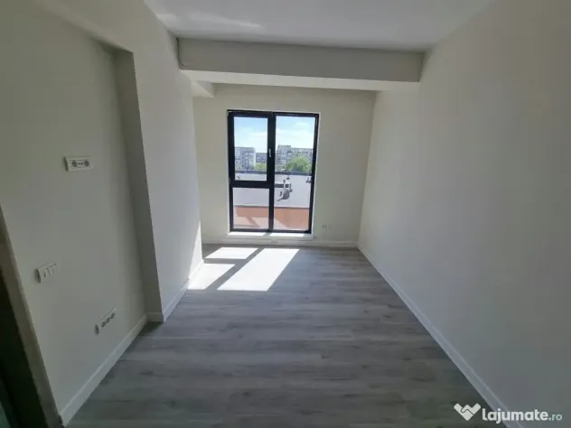 Tomis plus - apartament 3 camere cu loc de parcare inclus - Constanta (Constanta)