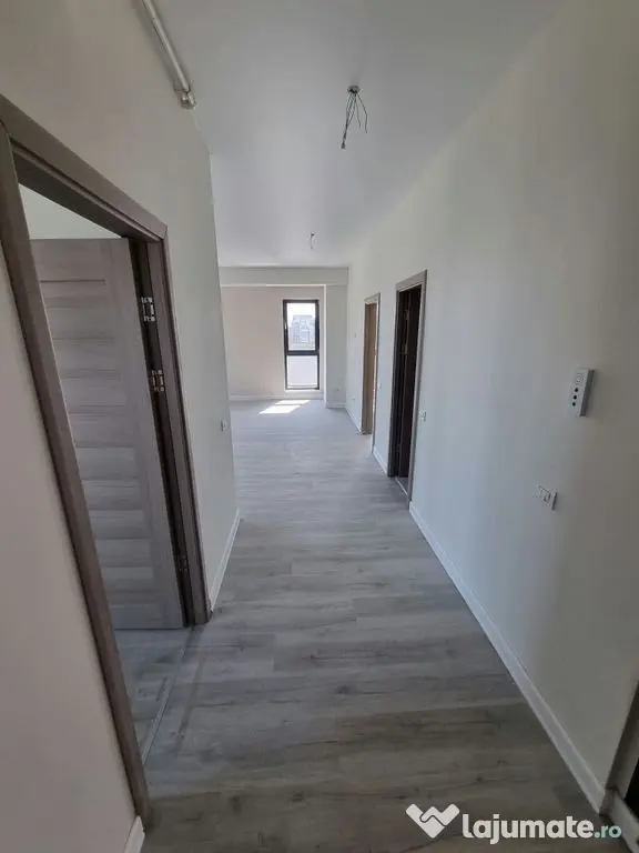 Tomis plus - apartament 3 camere cu loc de parcare inclus - Constanta (Constanta)