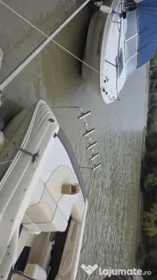 Se vinde ambarcațiune SEA RAY 230 