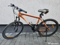 Bicicleta Giant Boulder - roti 26" - cadru aluminiu
