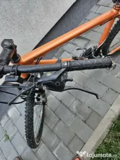 Bicicleta Giant Boulder - roti 26" - cadru aluminiu 