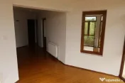 Casa de vanzare 6 camere in Valea Calugareasca, Judetul PRAH 