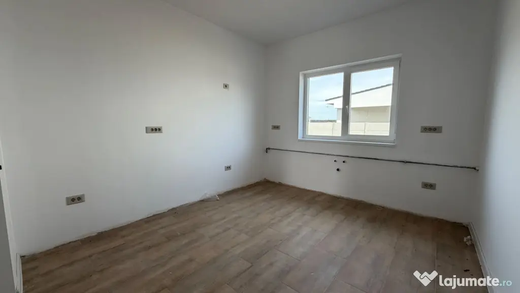 Duplex Despartit | Curte mare | Pozitie buna | Toate utilita - Mosnita Veche (Timis)