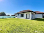 Duplex cu 4 camere pe parter, teren 515mp - Mosnita Noua