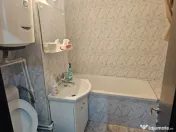 Apartament 3 camere, termen lung, situat in zona Campus-Cons